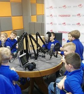 10.04.2018 Wizyta klas 1 SP w Radio eM Kielce 10.04.2018 Wizyta klas 1 SP w Radio eM Kielce