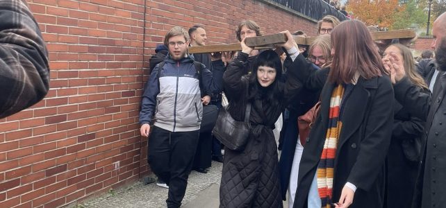 Pielgrzymka maturzystów na Jasną Górę Pielgrzymka maturzystów na Jasną Górę